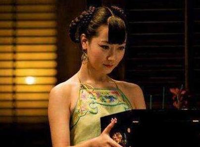 古代女子上半身只有穿肚兜护体 那么下半身到底穿什么呢