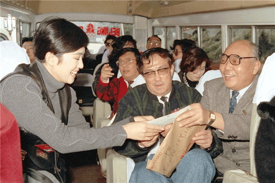 盘点：那些年的两会文艺大咖都有谁