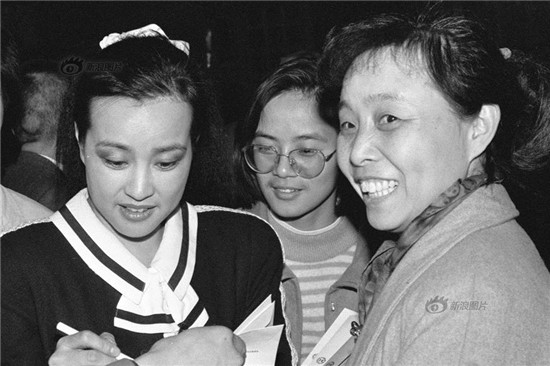 盘点：那些年的两会文艺大咖都有谁