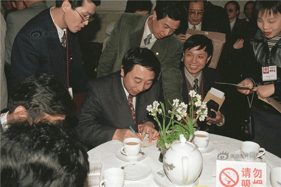 盘点:那些年的两会文艺大咖都有谁