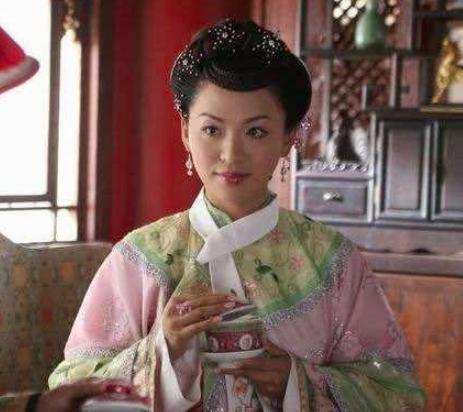 成贵妃16岁被纳入后宫，两次降级却还能住进寿康宫