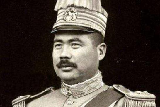 他是民国官二代，曾痛打黄金荣