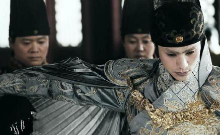 太监的工资有多少呢 他们的工资为何会比官员的低呢