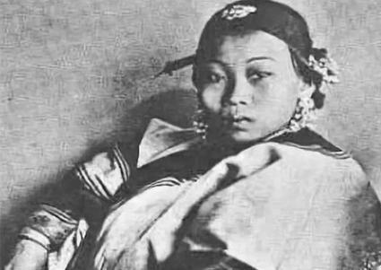 满清时期的福晋究竟长什么样的 看完别被电视剧给骗了