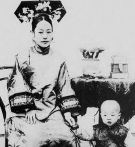 满清时期的福晋究竟长什么样的 看完别被电视剧给骗了