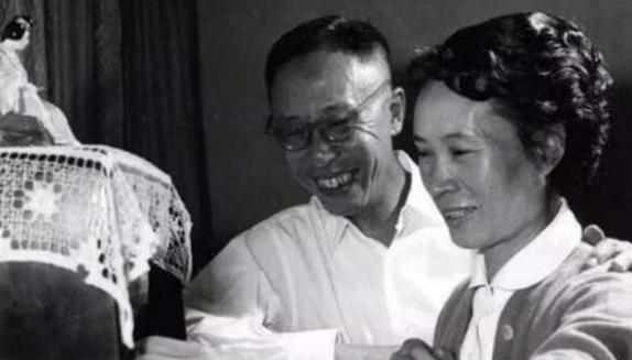 从皇帝到平民，晚年竟然被妻子家暴