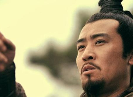 他当初投靠刘备却被拒绝 如果加上他和诸葛亮早就统一天下了