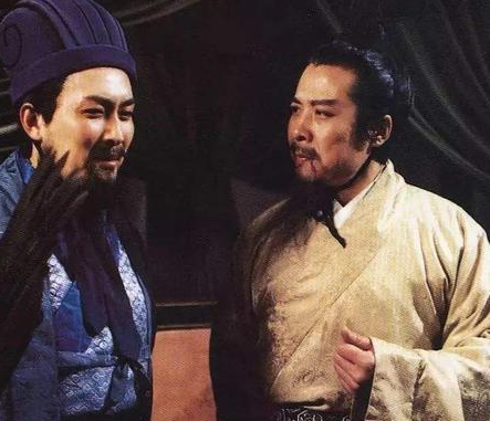 他当初投靠刘备却被拒绝 如果加上他和诸葛亮早就统一天下了