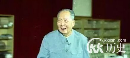 蒋介石死讯传来，毛泽东为何一脸凝重？说三个字