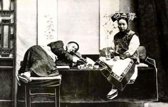 揭秘：清朝满族家庭中女子的地位高吗