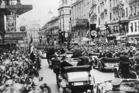 德国吞并奥地利是在什么样的背景下发生的 宣布合并的时间是在哪一年