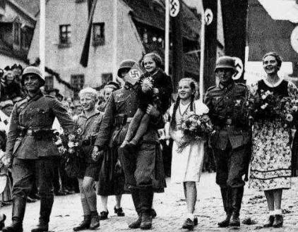 德国吞并奥地利是在什么样的背景下发生的 宣布合并的时间是在哪一年