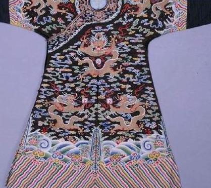 清朝官服制度到底是什么样的 什么样的人才有资格穿麒麟服呢