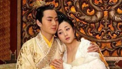 她因为代替年幼的妹妹出嫁 却改变了中国三百年的历史