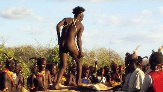 千奇百怪破处习俗 初夜献给动物