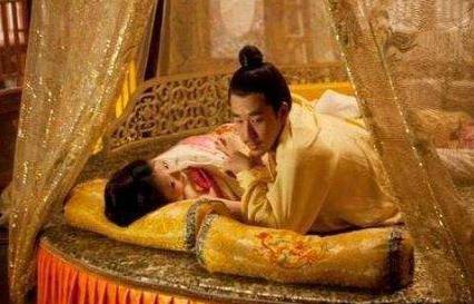 明朝朱由校的奶妈客映月到底有多无耻 竟然喂皇帝吃这种东西