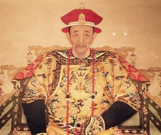 康熙是历史上的千古明君，他为何去祭拜朱元璋