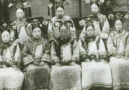 丑格格荣寿固伦公主到底是什么人 她为何敢骂慈禧呢