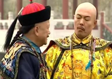 古代皇帝的一天生活是什么样的 半夜估计还得审批奏折