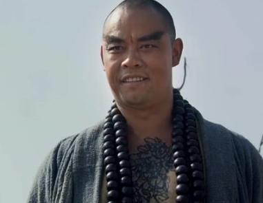 鲁智深为何要倒拔垂杨柳