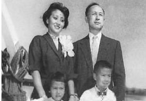 查品珍跟金庸是什么关系