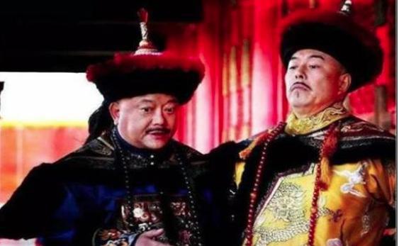 富察皇后尸骨未寒，三朝元老为何立马提出辞呈