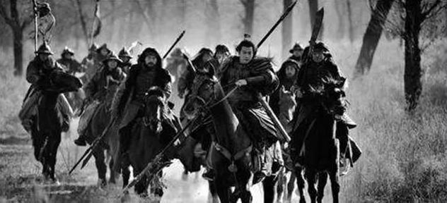 南朝第一帝刘裕,篡位后杀光前朝皇族,为何后世对他评价很高?