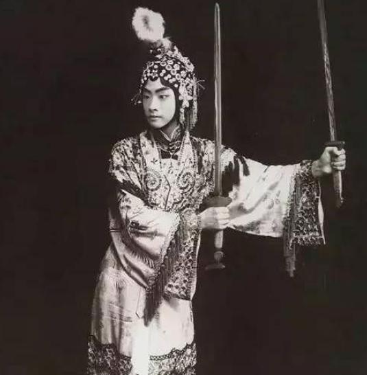 有情有义的程四爷:程砚秋的个性与为人