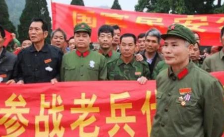 军人王志勇去看病,被小混混碰瓷,逼不得已拿出一等功勋章,惊动首长!