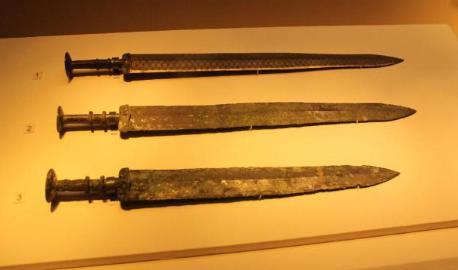 “科学无法复制”的宝剑!一出土便滴血认主了!