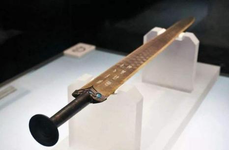 “科学无法复制”的宝剑!一出土便滴血认主了!