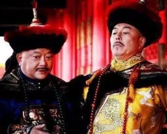 乾隆夜入军机处见一临时工在值班交谈后,立刻将其提拔为军机大臣