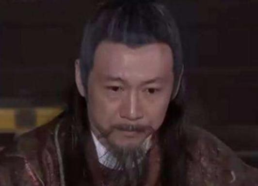 替养父征战四方,养父称帝后却不认他了