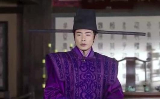 丈夫被帝王调去外地，多年后妻子进宫被封皇后