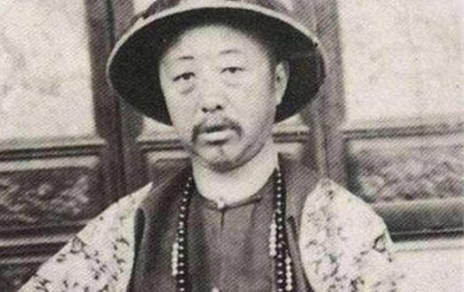 清朝三眼花翎属于什么级别