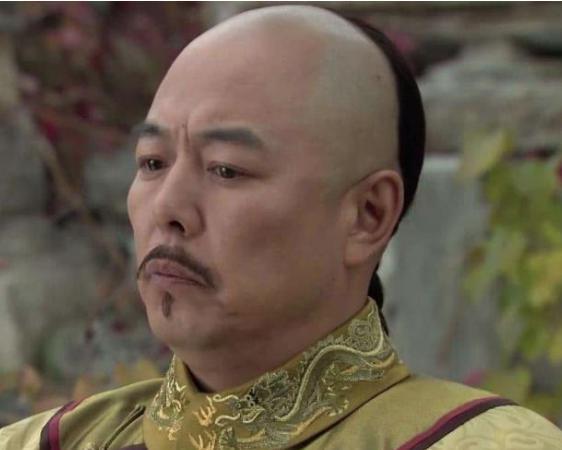 嘉庆继位时，乾隆竟在登基大典上大闹，原因是