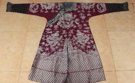 蟒袍是一种规格比较高的服饰 清代官员一般都是什么时候能穿呢