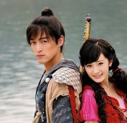 冷兵器时期刀比剑厉害多了 为何大侠都是拿着佩剑呢