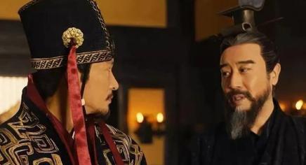 郭嘉和司马懿相比 谁才是曹操手下的第一谋士呢