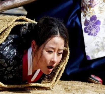 古代犯罪的妻女必须做的三件事情是什么 三种结果分别是什么