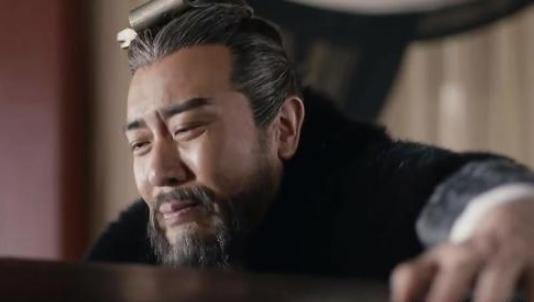 她是曹操妻妾，勾搭亲卫却没被杀死