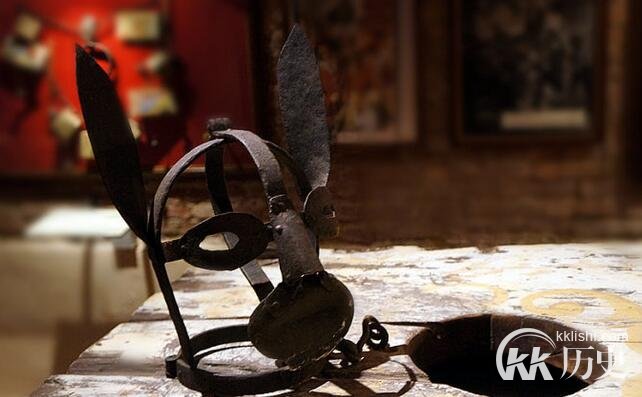 欧洲中世纪酷刑揭秘:惨绝人寰的刑具(组图)