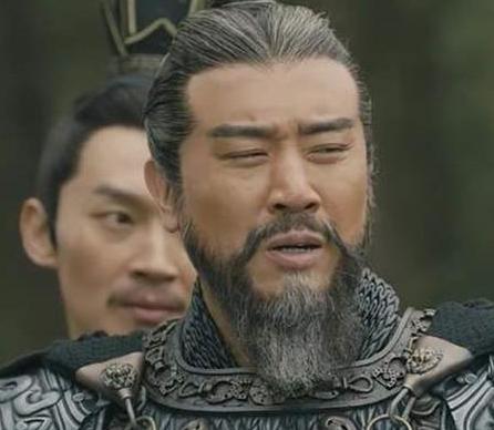 曹操临死前弄死杨修为何会放过司马懿呢 为何司马懿能幸免呢