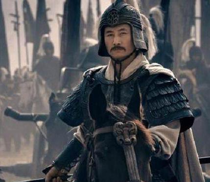 他是刘表手下的一员大将 实力一般般但他的运气却十分的好