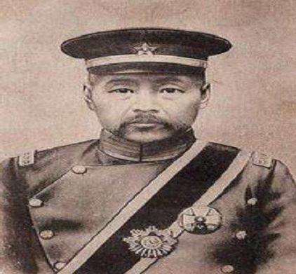 袁世凯复辟的时局的关键在什么地方 西南还是东南