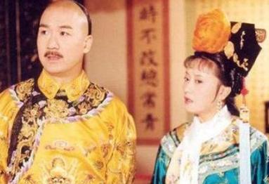 康熙给雍正留下百万，雍正给乾隆留下千万家产，乾隆给嘉庆留了个人！