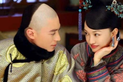 康熙给雍正留下百万，雍正给乾隆留下千万家产，乾隆给嘉庆留了个人！