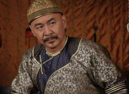 康熙给雍正留下百万，雍正给乾隆留下千万家产，乾隆给嘉庆留了个人！