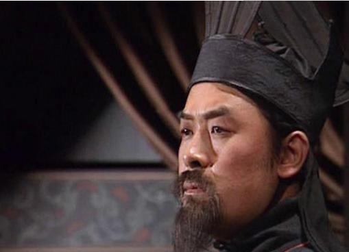 陈宫是杰出谋士，为何辅佐吕布却一事无成