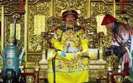 乾隆当上太上皇为何抓住权利不放呢 原因出在什么地方